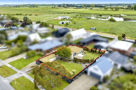 Photo of property in 29 Reserve Road, Waikuku Beach, 7473