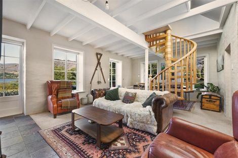 Photo of property in 2 Marshall Avenue, Lake Hayes, Queenstown, 9371