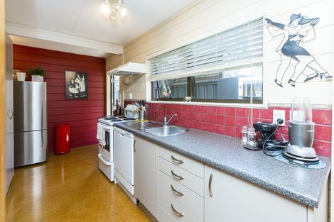 Photo of property in 17 Forest Road, Pinehaven, Upper Hutt, 5019