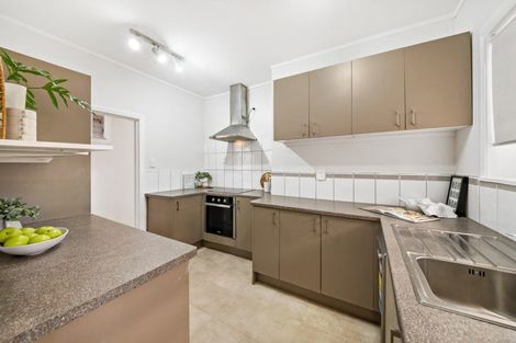 Photo of property in 80 Seddon Street, Pukekohe, 2120