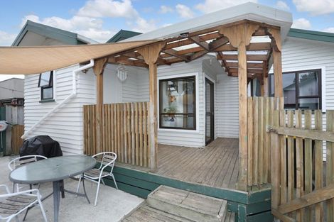 Photo of property in 15 North Street, Feilding, 4702