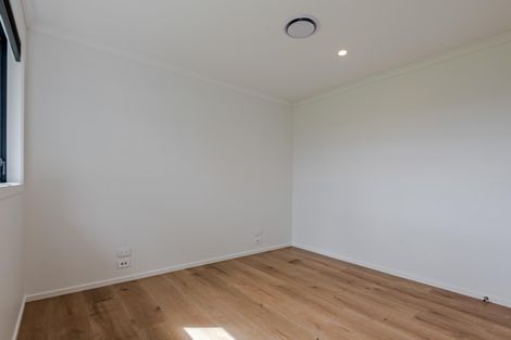 Photo of property in 42 Silicon Way, Fitzherbert, Palmerston North, 4410