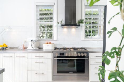 Photo of property in 374 Karori Road, Karori, Wellington, 6012