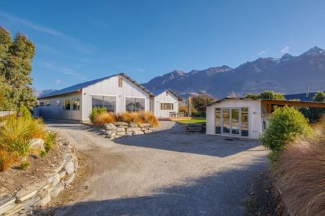 Photo of property in 10 Birchdale Place, Glenorchy, 9372