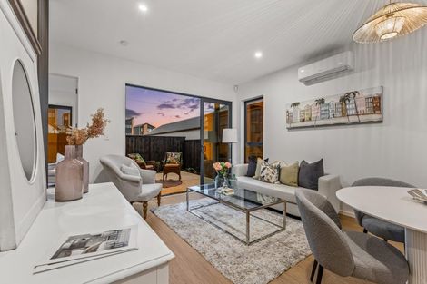 Photo of property in 21 Paretao Street, Massey, Auckland, 0614