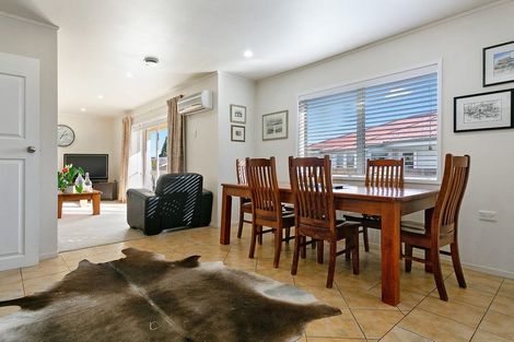 Photo of property in 82 Moore Street, Leamington, Cambridge, 3432