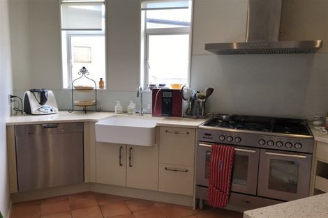 Photo of property in 11 Lismore Way, Oteha, Auckland, 0632