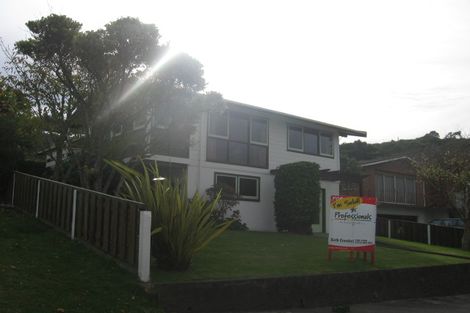 Photo of property in 41 Cedar Street, Maungaraki, Lower Hutt, 5010