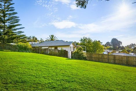 Photo of property in 7 Garton Drive, Massey, Auckland, 0614