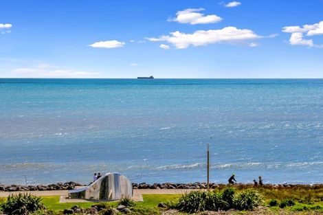 Photo of property in The Reef, 93 Saint Aubyn Street, New Plymouth, 4310