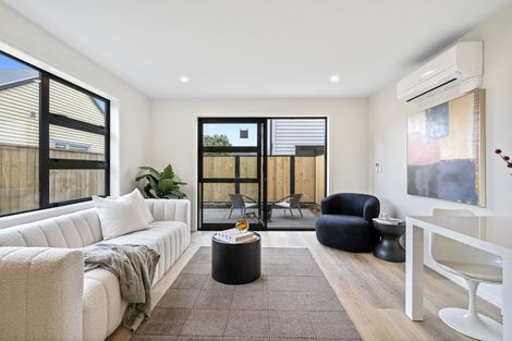 Photo of property in 2/25 Bush Street, Naenae, Lower Hutt, 5011