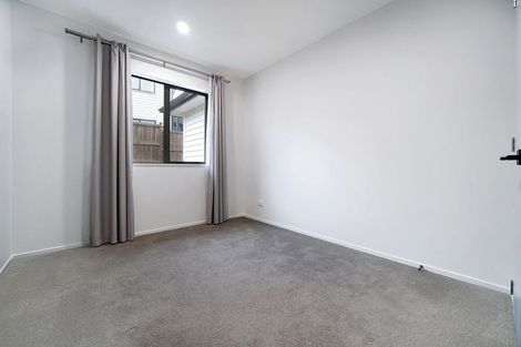 Photo of property in 7 Tautoru Avenue, Orewa, 0931