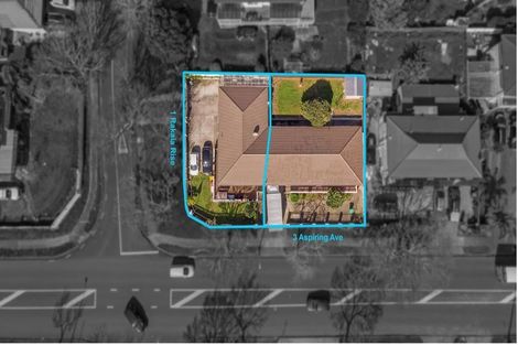 Photo of property in 2/1 Rakaia Rise, Clover Park, Auckland, 2019