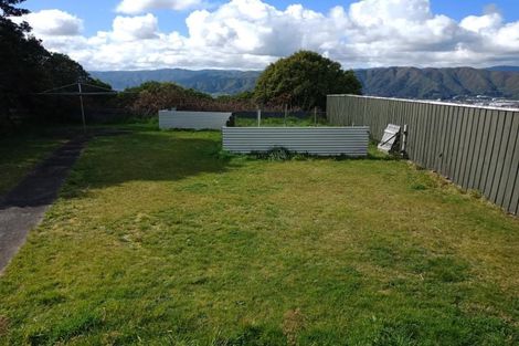 Photo of property in 102 Dowse Drive, Maungaraki, Lower Hutt, 5010