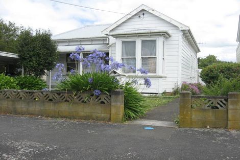 Photo of property in 22 Seddon Street, Aramoho, Whanganui, 4500