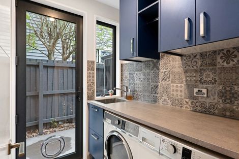 Photo of property in 21 Matai Street East, Riccarton, Christchurch, 8011