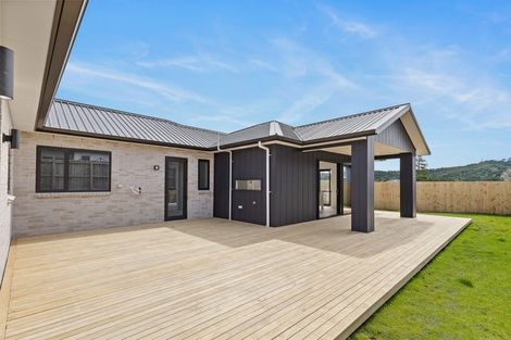 Photo of property in 5 Karepe Lane, Kumeu, 0810