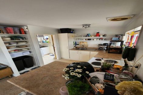 Photo of property in 103 Ennis Avenue, Pakuranga Heights, Auckland, 2010