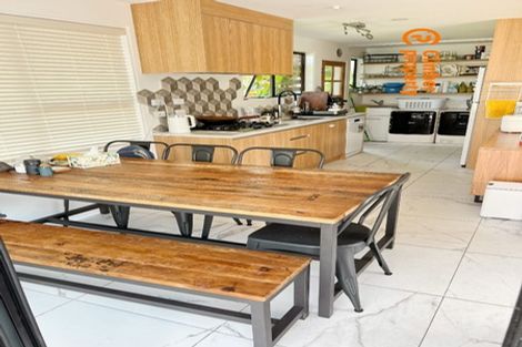 Photo of property in 133 Oreil Avenue, West Harbour, Auckland, 0618