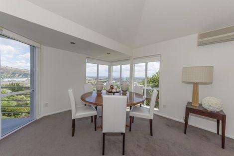 Photo of property in 104 Cannon Hill Crescent, Mount Pleasant, Christchurch, 8081