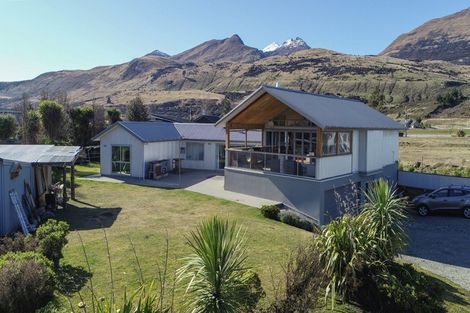 Photo of property in 8 Invincible Drive, Glenorchy, 9372