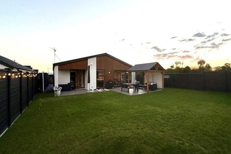 Photo of property in 25 Overton Street, Rototuna North, Hamilton, 3210