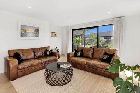 Photo of property in 117 Shillingford Boulevard, Rolleston, 7615