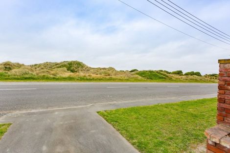 Photo of property in 464 Marine Parade, South New Brighton, Christchurch, 8062
