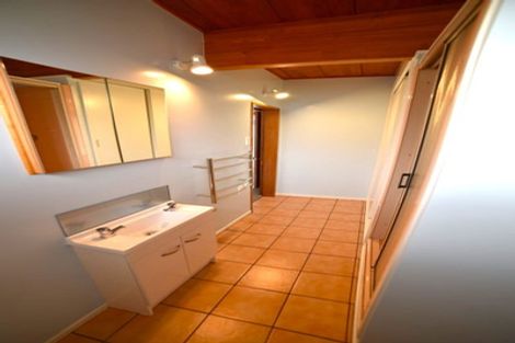 Photo of property in 54 Carnoustie Drive, Wattle Downs, Auckland, 2103