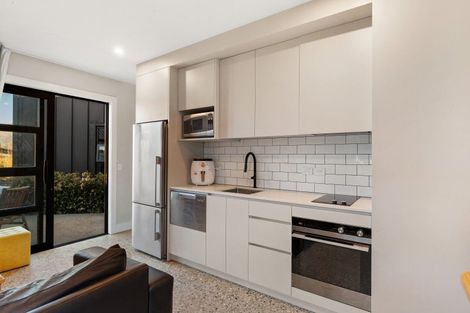 Photo of property in 2 Brodie Avenue, Arrowtown, 9302