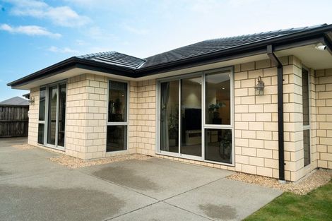 Photo of property in 7 Jefferson Close, Halswell, Christchurch, 8025