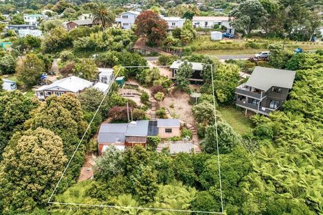 Photo of property in 14 Wellington Road, Surfdale, Waiheke Island, 1081