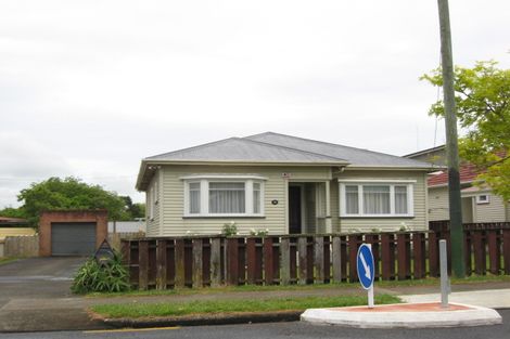 Photo of property in 34 Dublin Street, Pukekohe, 2120