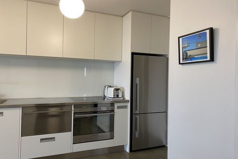 Photo of property in 3/23a Hamblyn Street, Strandon, New Plymouth, 4312