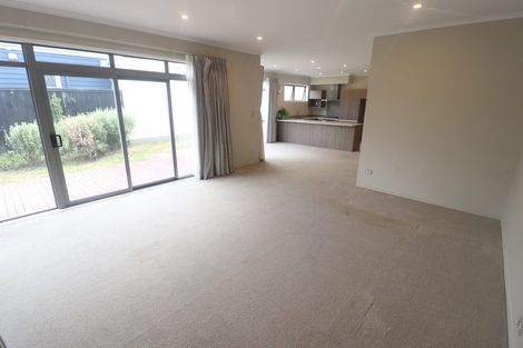 Photo of property in 9 Touhou Road, Hobsonville, Auckland, 0616