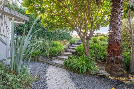 Photo of property in 11 Pharazyn Avenue, Waikanae Beach, Waikanae, 5036