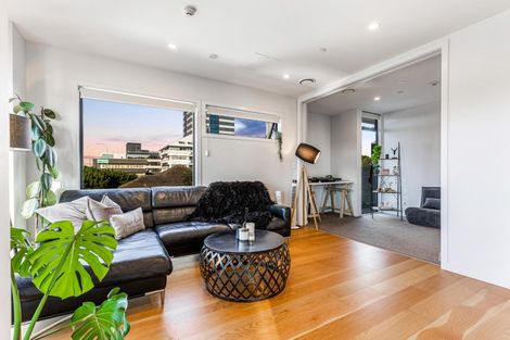 Photo of property in Frank Sargeson Apts, 103/80 Anzac Street, Takapuna, Auckland, 0622