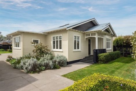 Photo of property in 58 Searells Road, Strowan, Christchurch, 8052
