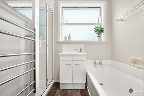 Photo of property in 8 Peach Tree Grove, Maungaraki, Lower Hutt, 5010