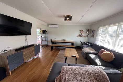 Photo of property in 1 Oriana Place, Highbury, Palmerston North, 4412