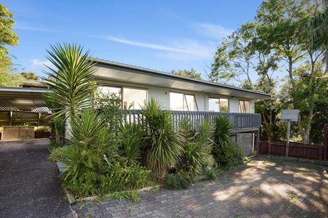 Photo of property in 2/87 Woodglen Road, Glen Eden, Auckland, 0602