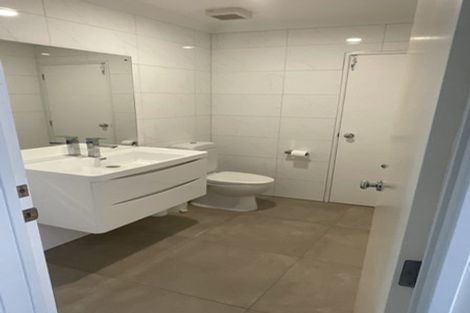 Photo of property in 12 The Mews, Shamrock Park, Auckland, 2016