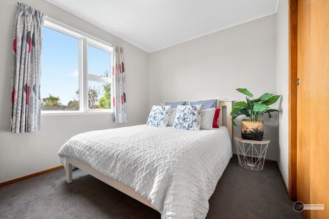 Photo of property in 8 Peach Tree Grove, Maungaraki, Lower Hutt, 5010