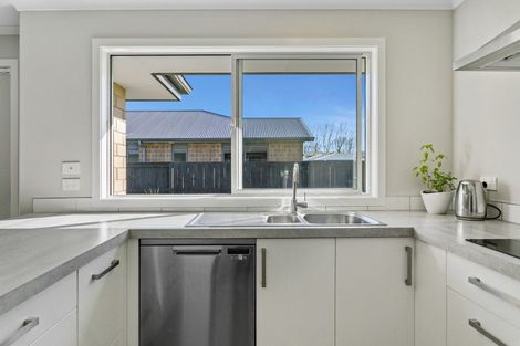 Photo of property in 22 Huka Heights Drive, Rangatira Park, Taupo, 3330