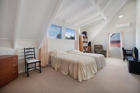 Photo of property in 2/10 Counsel Terrace, Mount Albert, Auckland, 1025