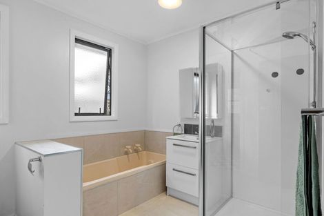 Photo of property in 60 Pinedale Crescent, Riversdale Beach, Masterton, 5872