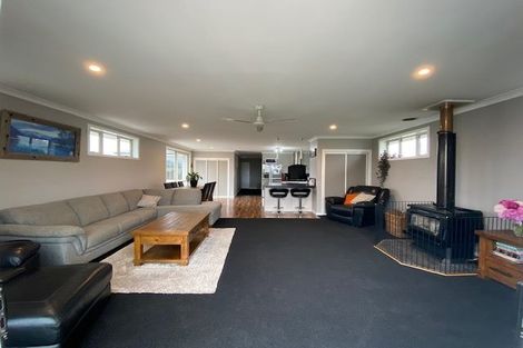 Photo of property in 100 Thomson Street, Tinwald, Ashburton, 7700
