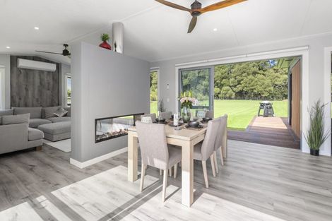 Photo of property in 20 Lancewood Way, Kinloch, Taupo, 3377