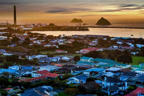 Photo of property in 413 Devon Street West, Lynmouth, New Plymouth, 4310