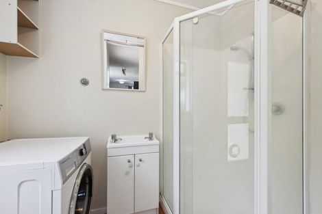 Photo of property in 92a Heta Road, Highlands Park, New Plymouth, 4312